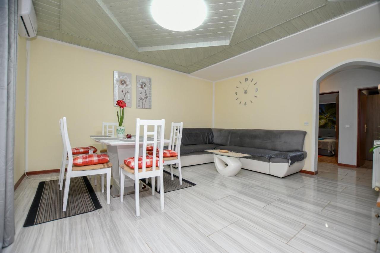 Apartments Katja Porec Luaran gambar