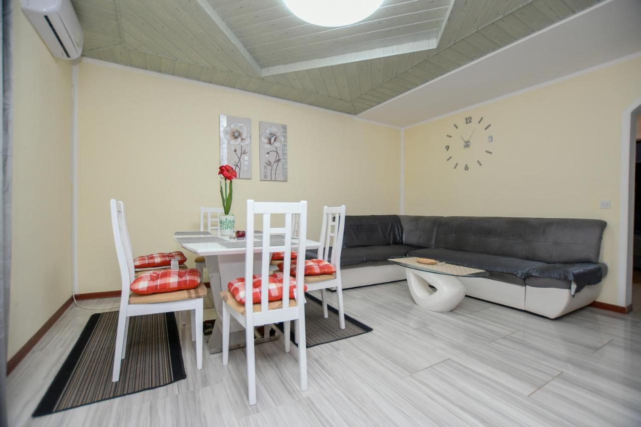 Apartments Katja Porec Luaran gambar